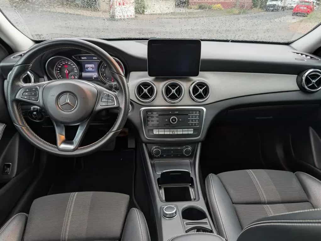 Mercedes-Benz GLA 200 AUTOMATIK, Scheck.heft. gepflegt 06/2017-photo-8