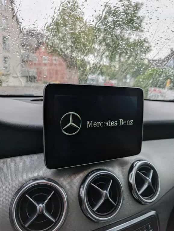 Mercedes-Benz GLA 200 AUTOMATIK, Scheck.heft. gepflegt 06/2017-photo-9
