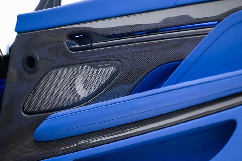 Aston Martin Vanquish Volante Full Options Titanium Exhaust 06/2025-photo-14