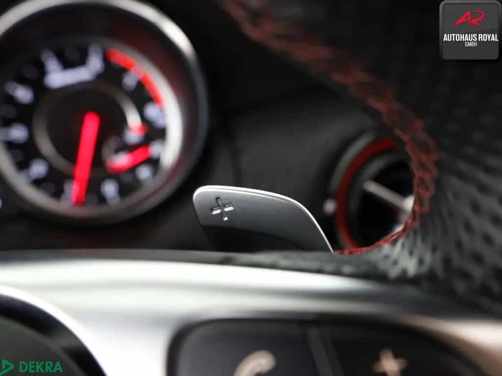 Mercedes-Benz A 45 AMG 4M PANORAMA,KAMERA,SCHECKHEFT,NAVI,LED 11/2017-photo-13