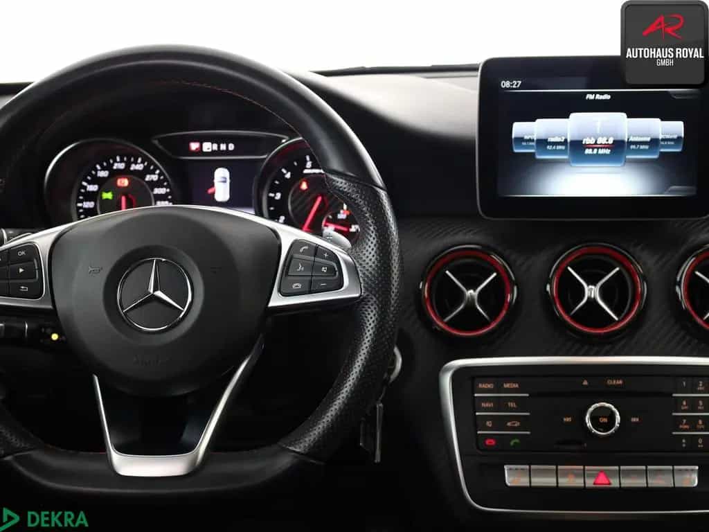 Mercedes-Benz A 45 AMG 4M PANORAMA,KAMERA,SCHECKHEFT,NAVI,LED 11/2017-photo-9