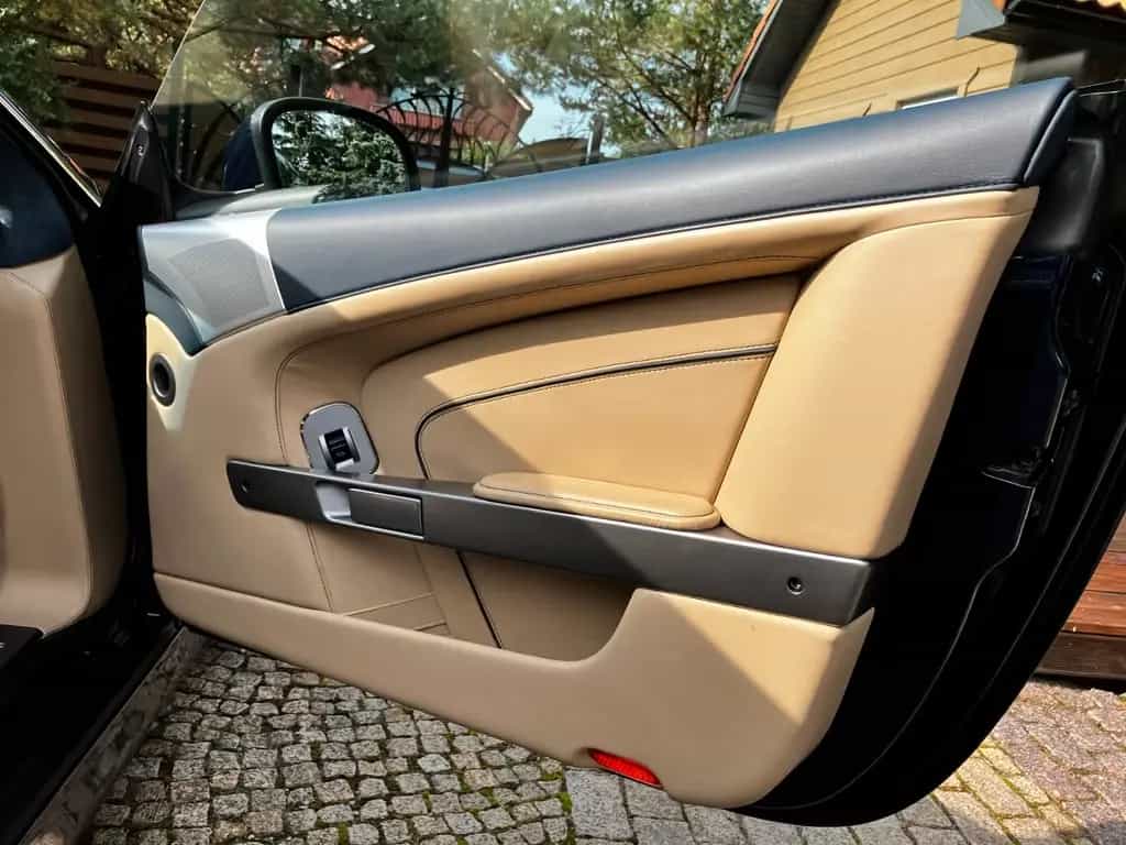 Aston Martin Virage summer driven  / indoor stored only - 2 owners 11/2011-photo-10