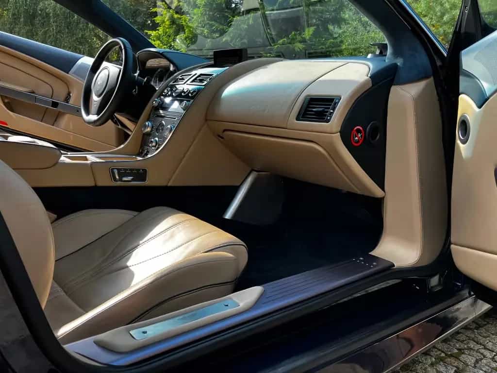 Aston Martin Virage summer driven  / indoor stored only - 2 owners 11/2011-photo-8