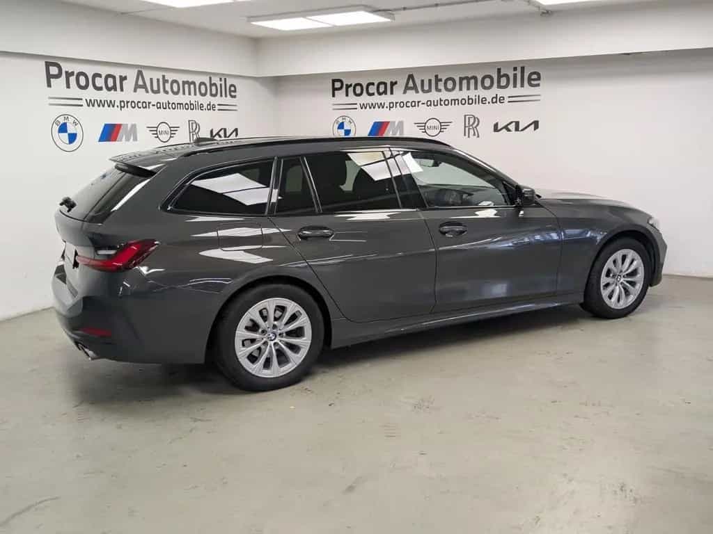 BMW 320 d Touring AHK ACC H/K DA PA AdapLED Shz 04/2023-photo-4