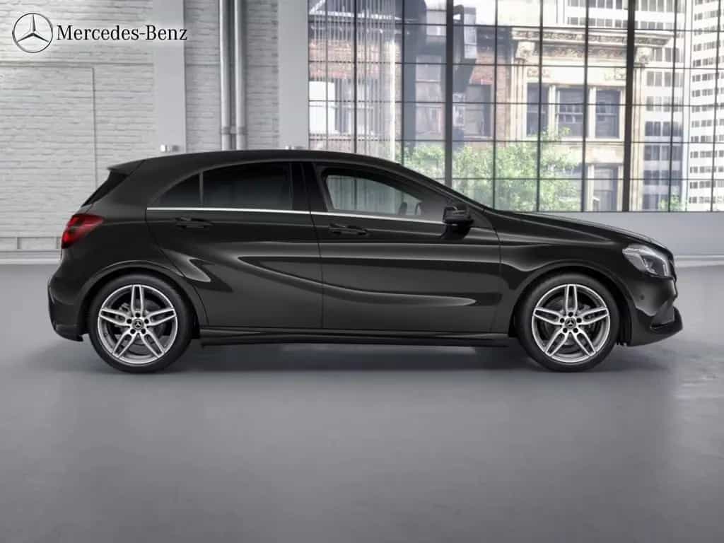 Mercedes-Benz A 180 AMG 18+LED+GarminMap Pilot 01/2018-photo-4