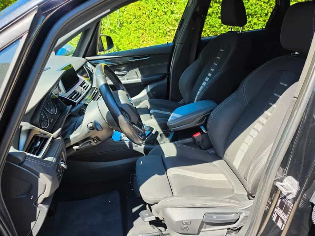 BMW 220 Active Tourer 220i Active Tourer Sport Line LED CAM DAB AHK 03/2018-photo-10
