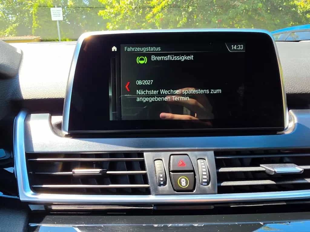 BMW 220 Active Tourer 220i Active Tourer Sport Line LED CAM DAB AHK 03/2018-photo-24