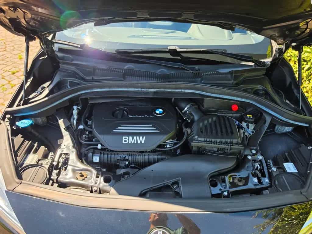 BMW 220 Active Tourer 220i Active Tourer Sport Line LED CAM DAB AHK 03/2018-photo-8