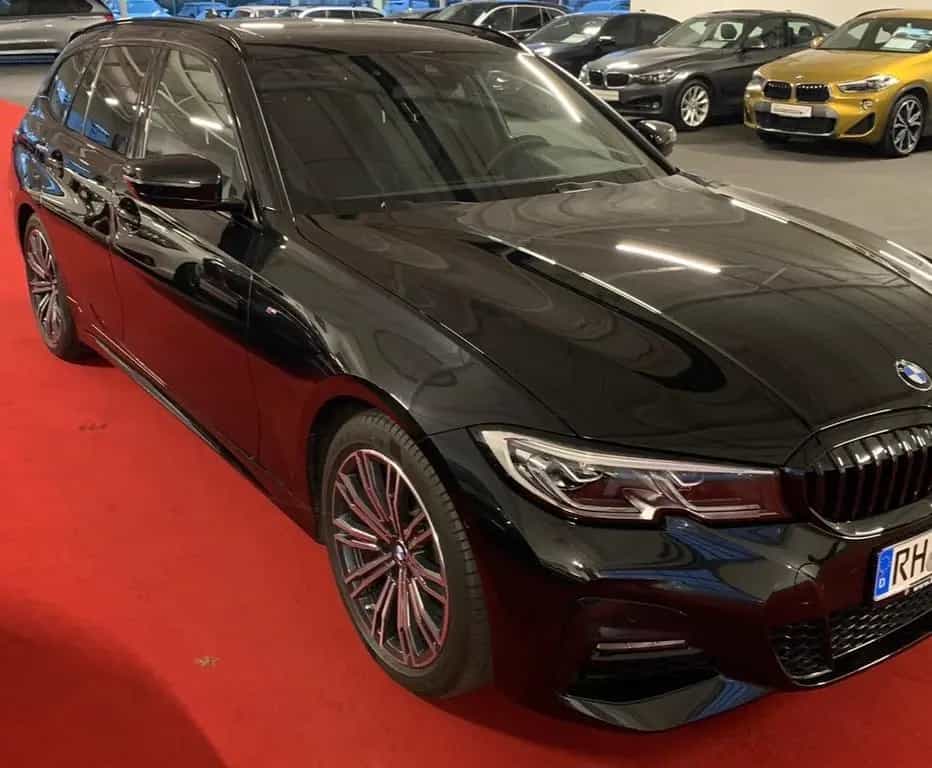 BMW 320 d Touring M Sport Automatik M Sport 04/2021-photo-2