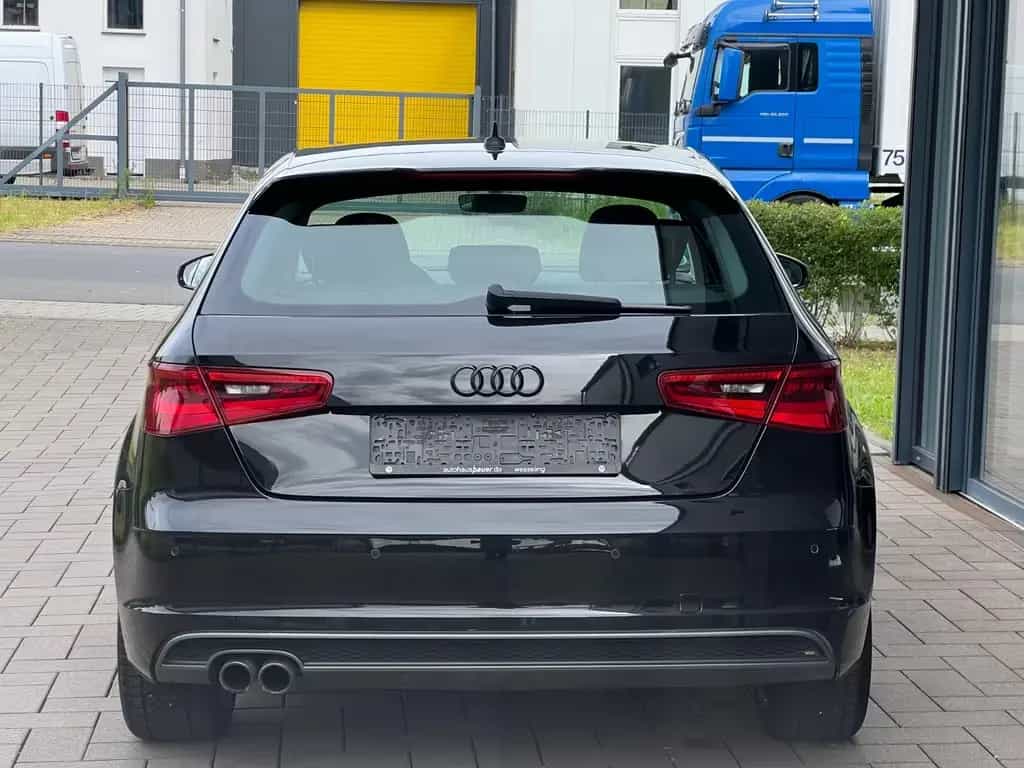 Audi A3 ambiente S Line  Klima Navi 04/2016-photo-4