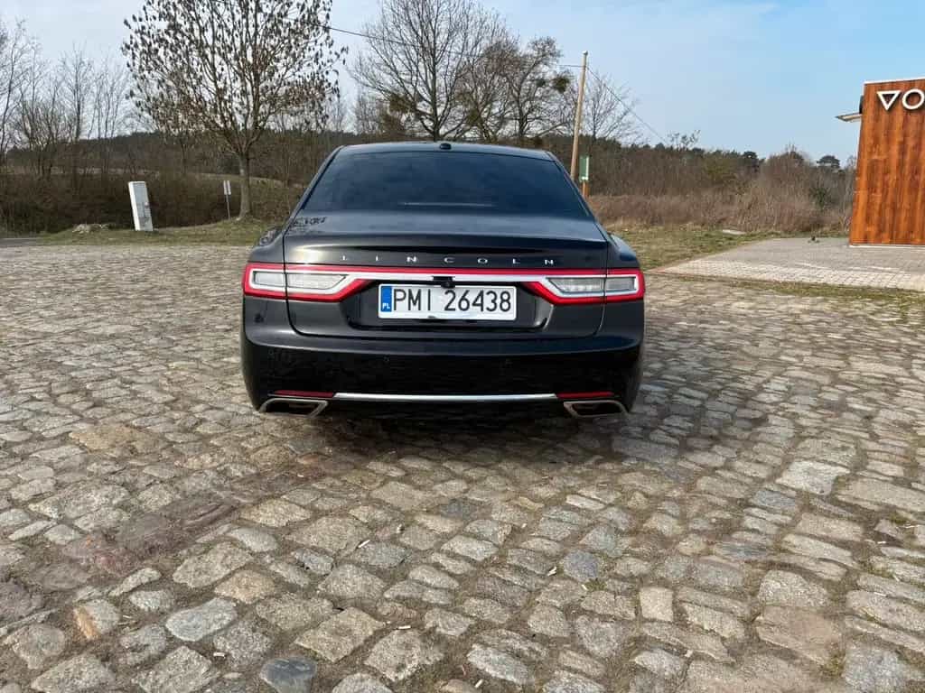 Lincoln Continental 07/2017-photo-4