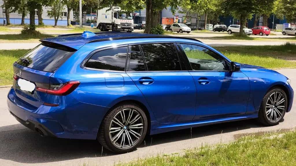 BMW 320 d xDrive Touring M Sport , AHK, Standheizung 10/2019-photo-4