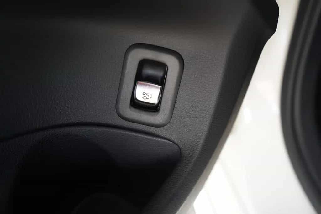 Mercedes-Benz C 200 C300 T-Modell d AMG Line LED Navi Totwinkel ACC 10/2020-photo-28