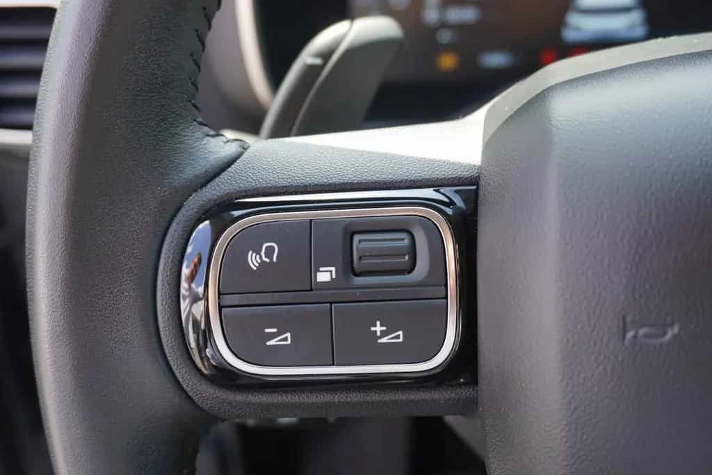 Citroën C5 Aircross 1.2 Aut. LED 360° Tempomat Kamera 01/2024-photo-16