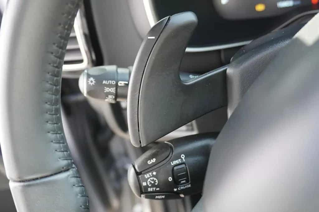 Citroën C5 Aircross 1.2 Aut. LED 360° Tempomat Kamera 01/2024-photo-17