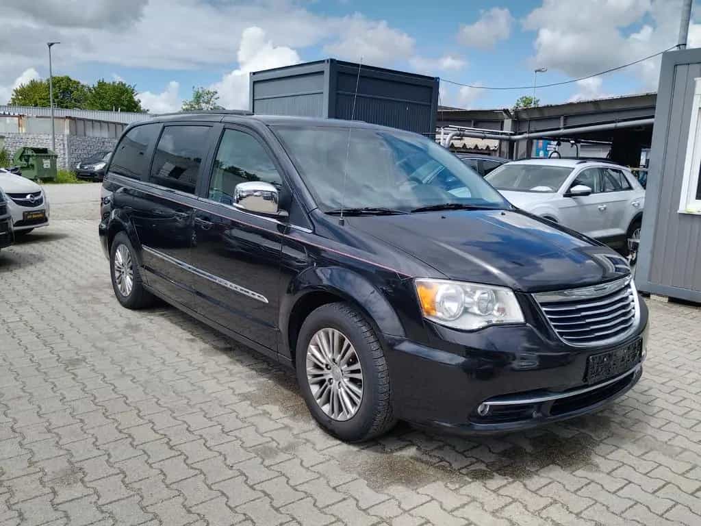 Chrysler Voyager 3.6+Town&Country+AUTOMATIK+LEDER+NAVI+CAM 07/2013-photo-1