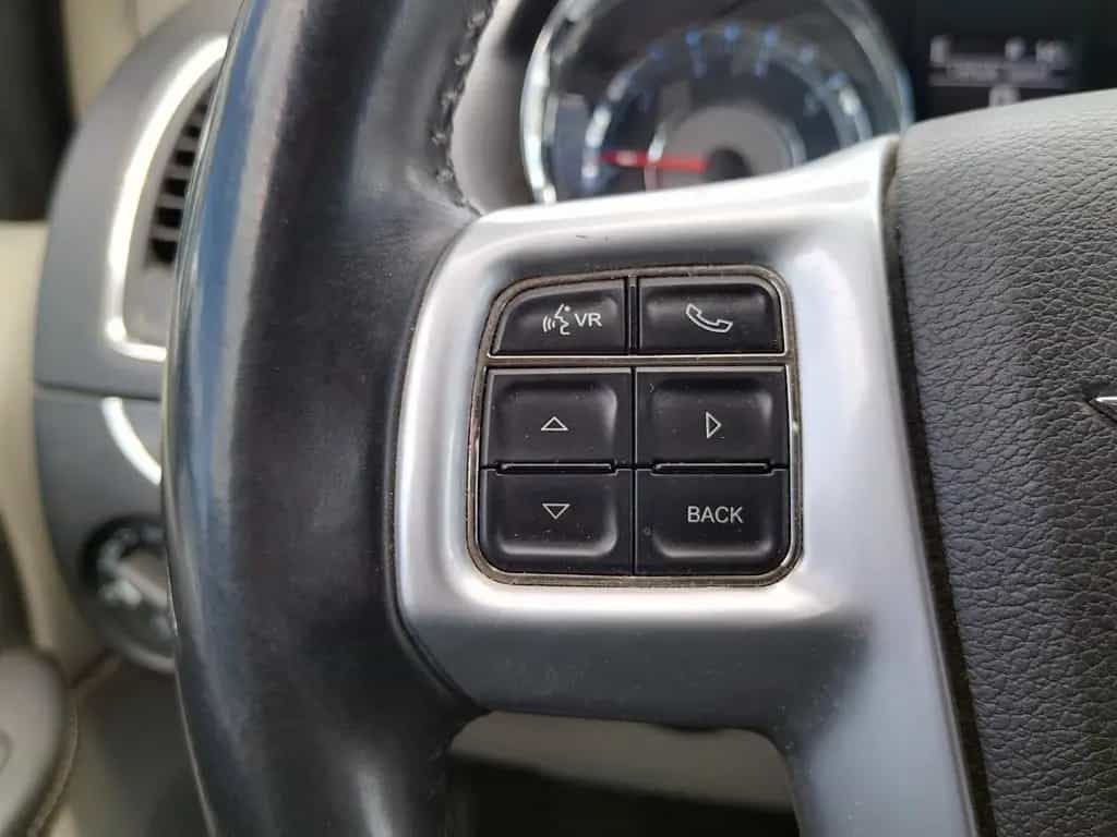 Chrysler Voyager 3.6+Town&Country+AUTOMATIK+LEDER+NAVI+CAM 07/2013-photo-19