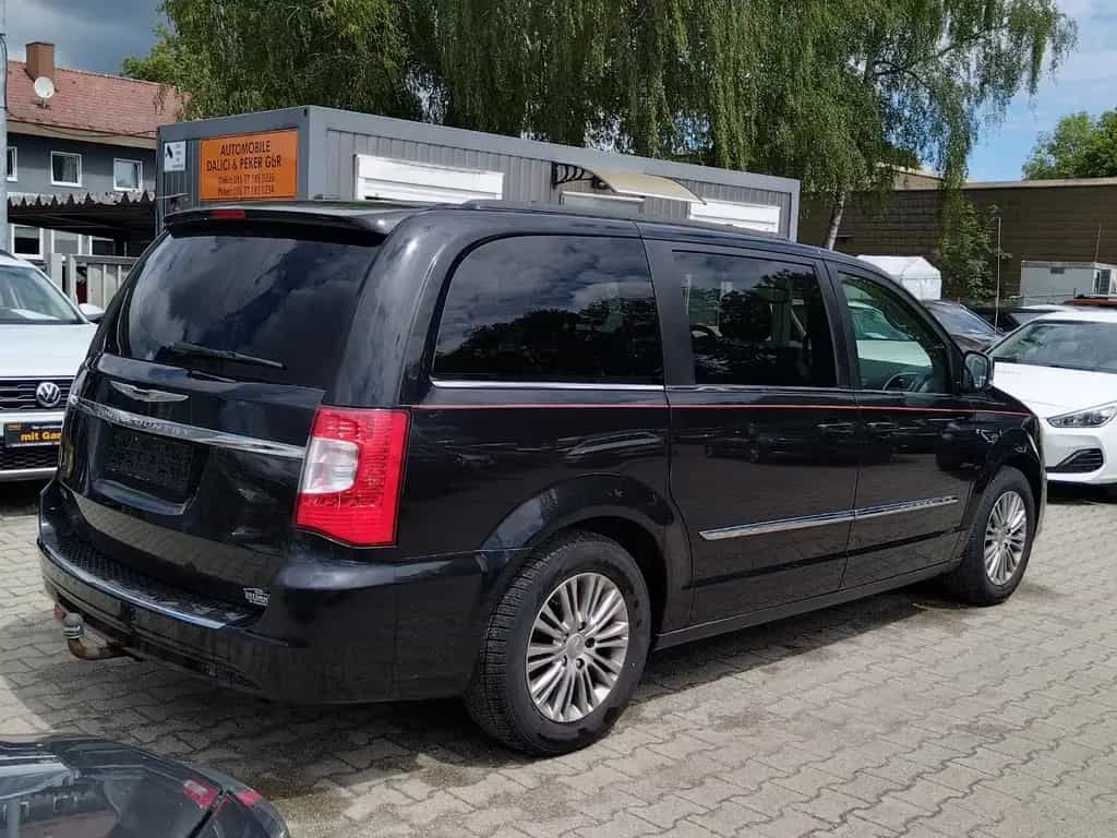 Chrysler Voyager 3.6+Town&Country+AUTOMATIK+LEDER+NAVI+CAM 07/2013-photo-4