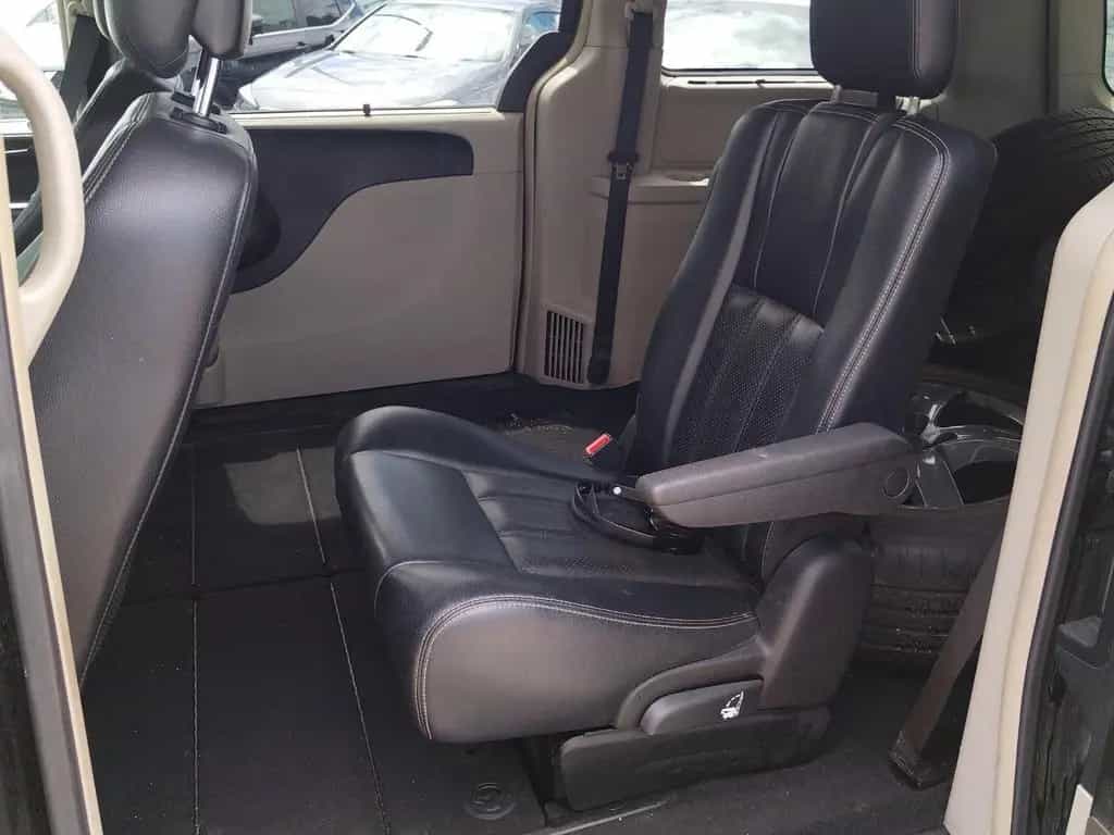 Chrysler Voyager 3.6+Town&Country+AUTOMATIK+LEDER+NAVI+CAM 07/2013-photo-9