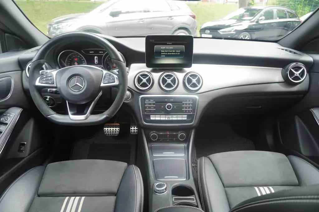 Mercedes-Benz CLA 200 AMG Line 05/2017-photo-15