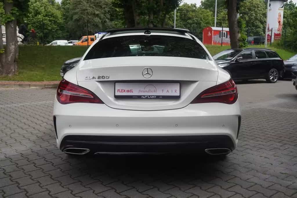 Mercedes-Benz CLA 200 AMG Line 05/2017-photo-6