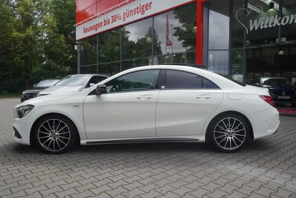 Mercedes-Benz CLA 200 AMG Line 05/2017-photo-8