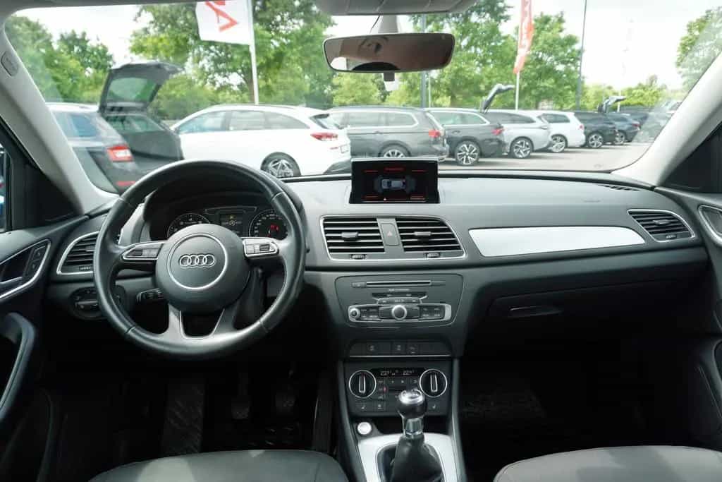 Audi Q3 1.4 TFSI S-Line LED Sitzheizung Tempomat AHK 07/2016-photo-10