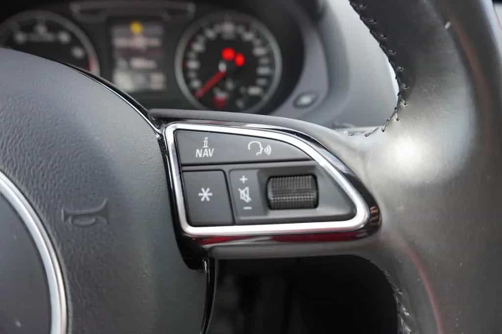 Audi Q3 1.4 TFSI S-Line LED Sitzheizung Tempomat AHK 07/2016-photo-20