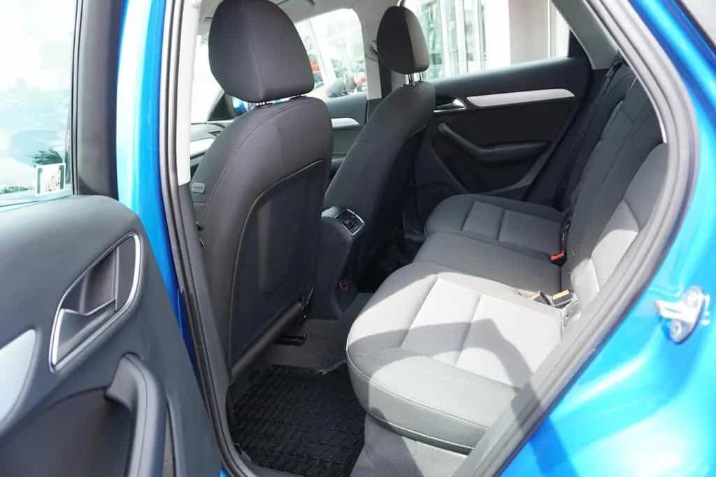 Audi Q3 1.4 TFSI S-Line LED Sitzheizung Tempomat AHK 07/2016-photo-9