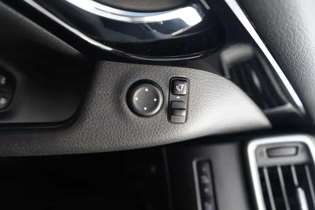 Nissan Qashqai 1.2 N-Connecta Navi 360° Keyless-Go PDC 11/2016-photo-24