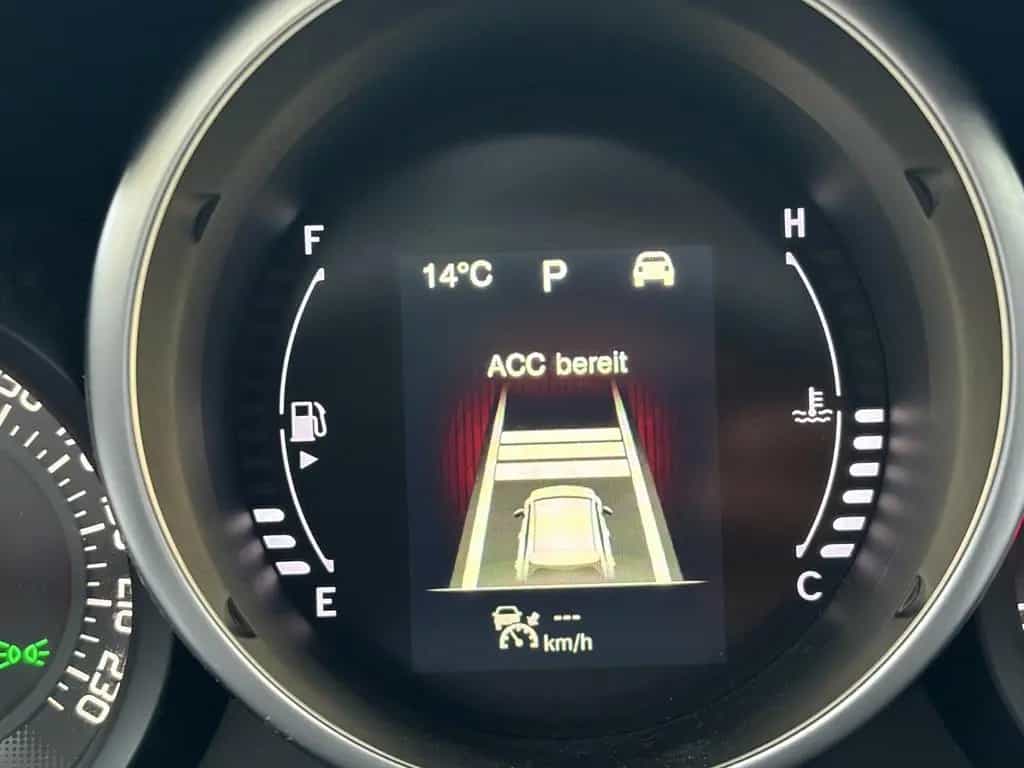 Fiat 500X Lounge*Pano*Kamera*ACC*2.Hd*Allwetter*AHK 10/2017-photo-48