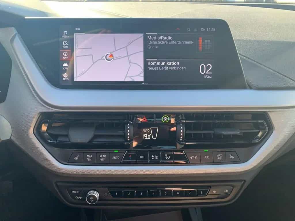 BMW 116 i Advantage KLIMA+SHZ+LED+NAVI+PDC 06/2024-photo-17