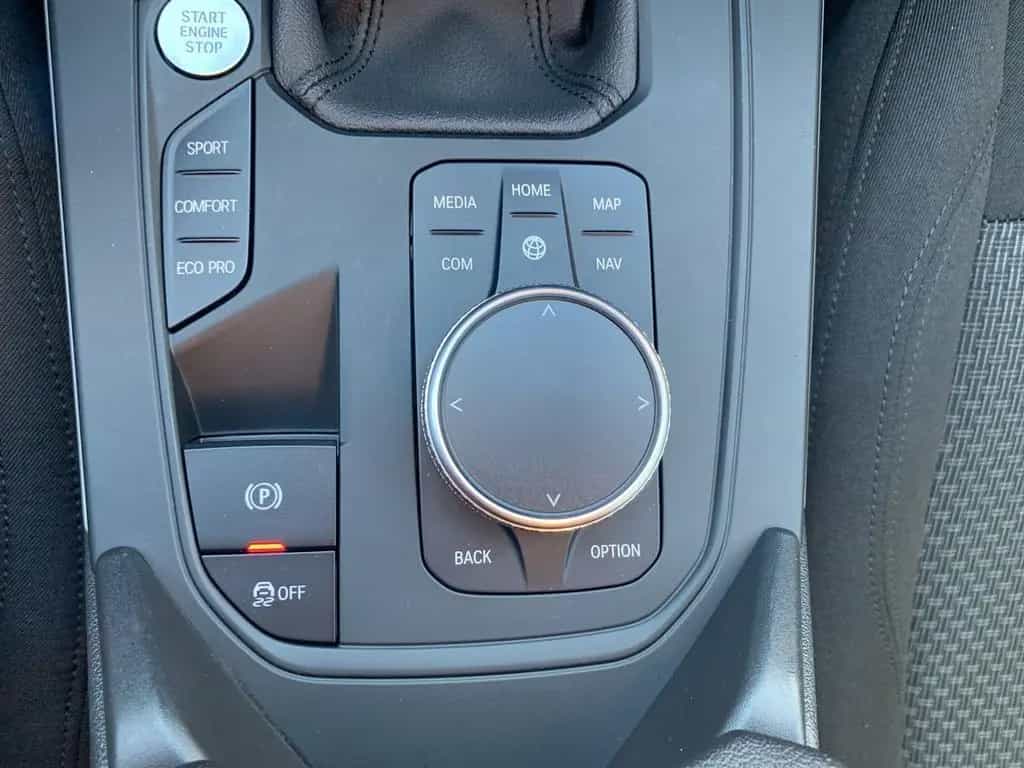 BMW 116 i Advantage KLIMA+SHZ+LED+NAVI+PDC 06/2024-photo-27