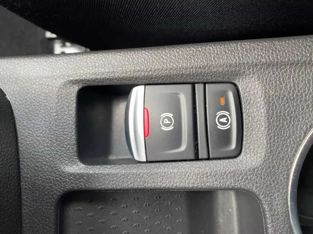 Renault Captur II 1.3 TCe 140 GPF Techno CAM*LED*NAVI*LM 04/2023-photo-21
