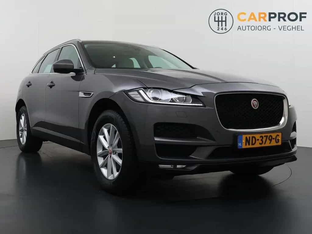 Jaguar F-Pace 2.0 Pure AWD 20d navi | kamera | AHK | 01/2017-photo-3