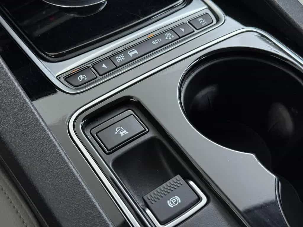 Jaguar F-Pace 2.0 Pure AWD 20d navi | kamera | AHK | 01/2017-photo-35