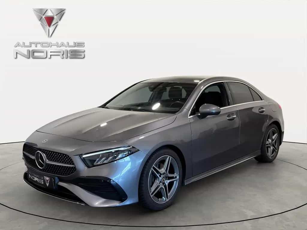 Mercedes-Benz A 200 AMG-LINE LIMO *NAVI*LED*AMBIENTE*CARPLAY* 04/2023-photo-2