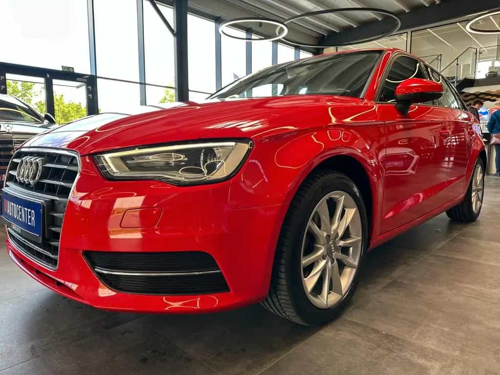 Audi A3 *Sportback*Tempo*Navi*AHK*Xenon*2-Zonen* 05/2015-photo-21