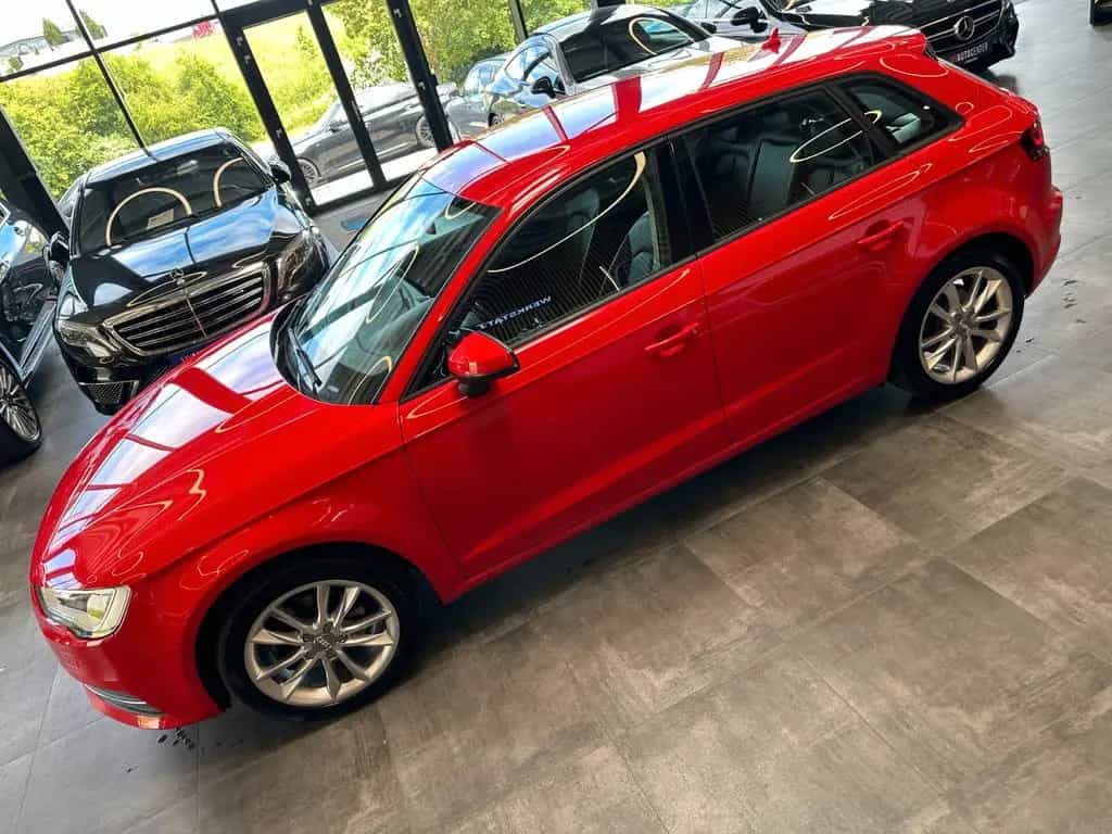 Audi A3 *Sportback*Tempo*Navi*AHK*Xenon*2-Zonen* 05/2015-photo-22