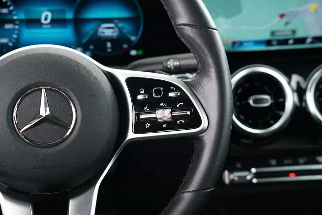Mercedes-Benz GLB 180 D 8G-DCT 07/2021-photo-13