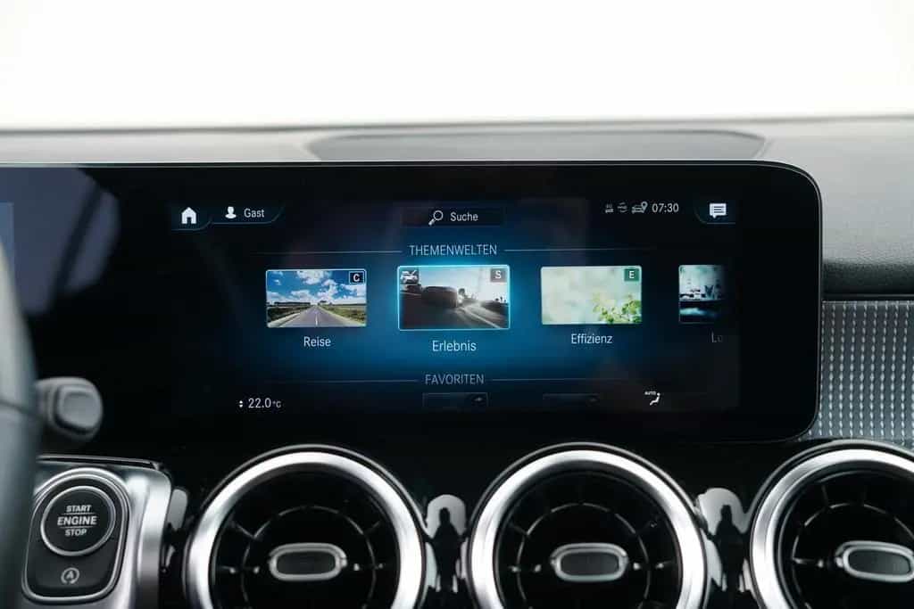 Mercedes-Benz GLB 180 D 8G-DCT 07/2021-photo-21