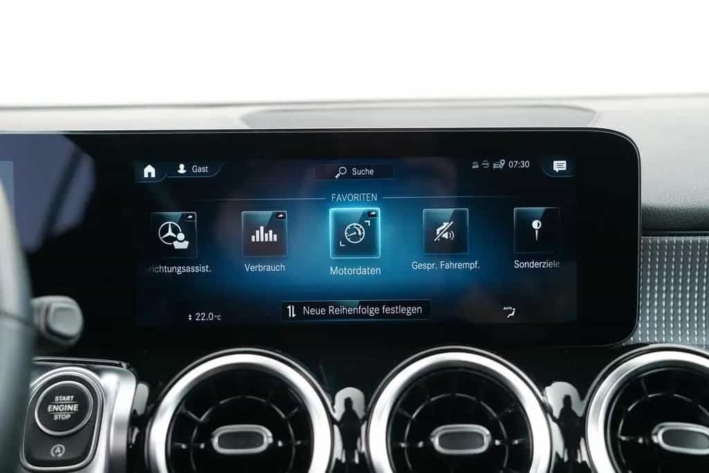 Mercedes-Benz GLB 180 D 8G-DCT 07/2021-photo-22