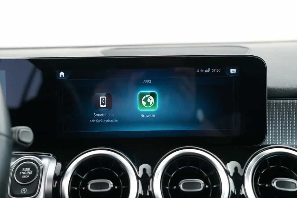 Mercedes-Benz GLB 180 D 8G-DCT 07/2021-photo-24