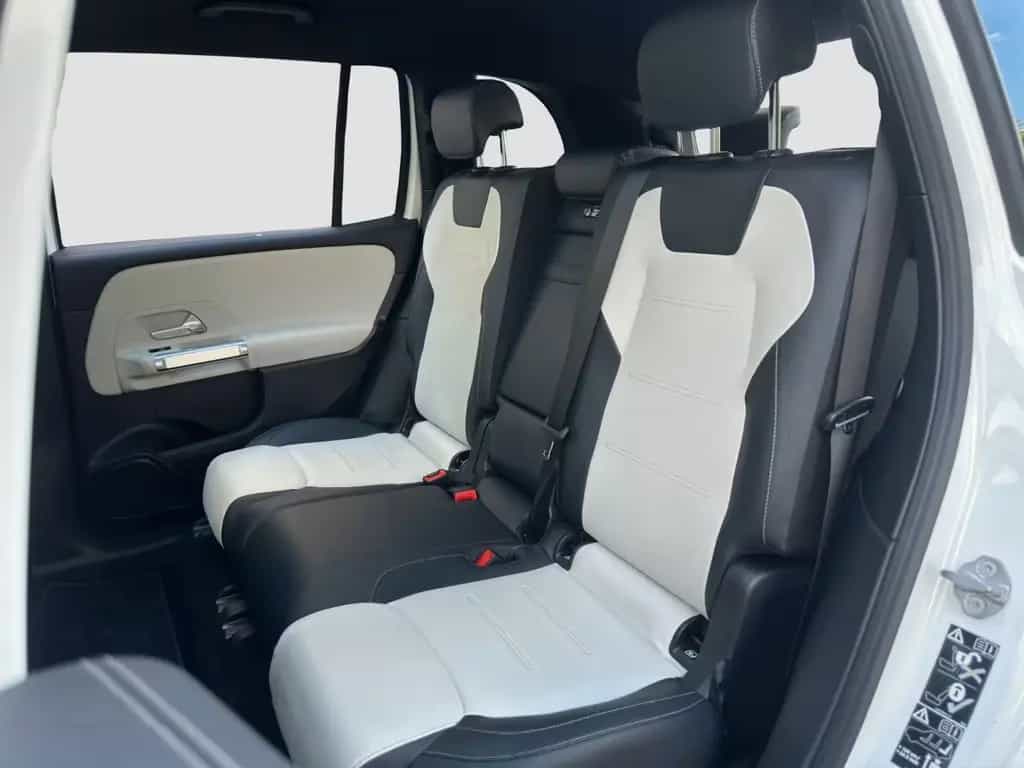 Mercedes-Benz GLB 250 AMG LED CARPLAY PANO KAMERA 7-SITZER SHZ 04/2021-photo-12