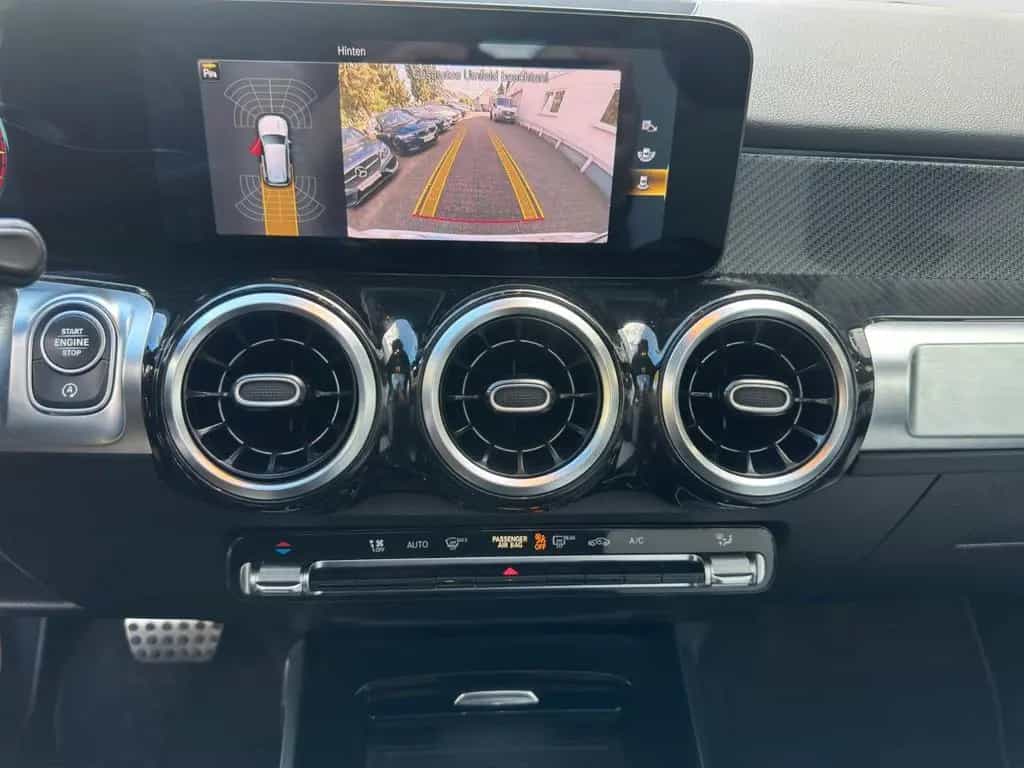 Mercedes-Benz GLB 250 AMG LED CARPLAY PANO KAMERA 7-SITZER SHZ 04/2021-photo-17