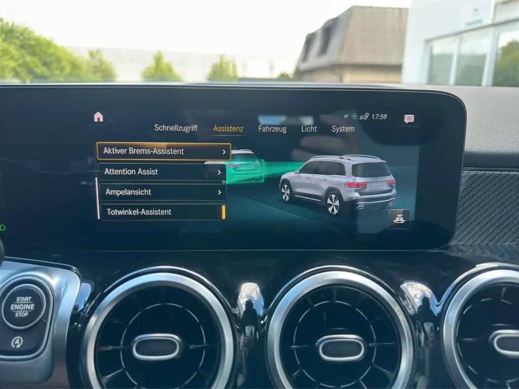 Mercedes-Benz GLB 250 AMG LED CARPLAY PANO KAMERA 7-SITZER SHZ 04/2021-photo-25
