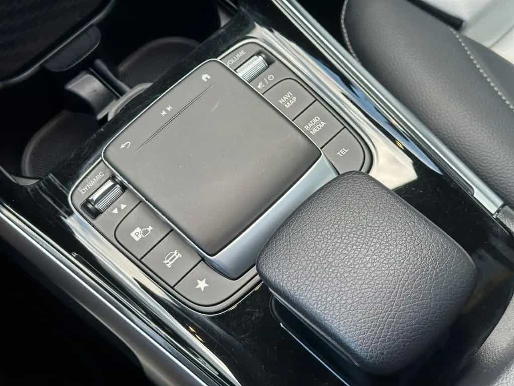 Mercedes-Benz GLB 250 AMG LED CARPLAY PANO KAMERA 7-SITZER SHZ 04/2021-photo-27