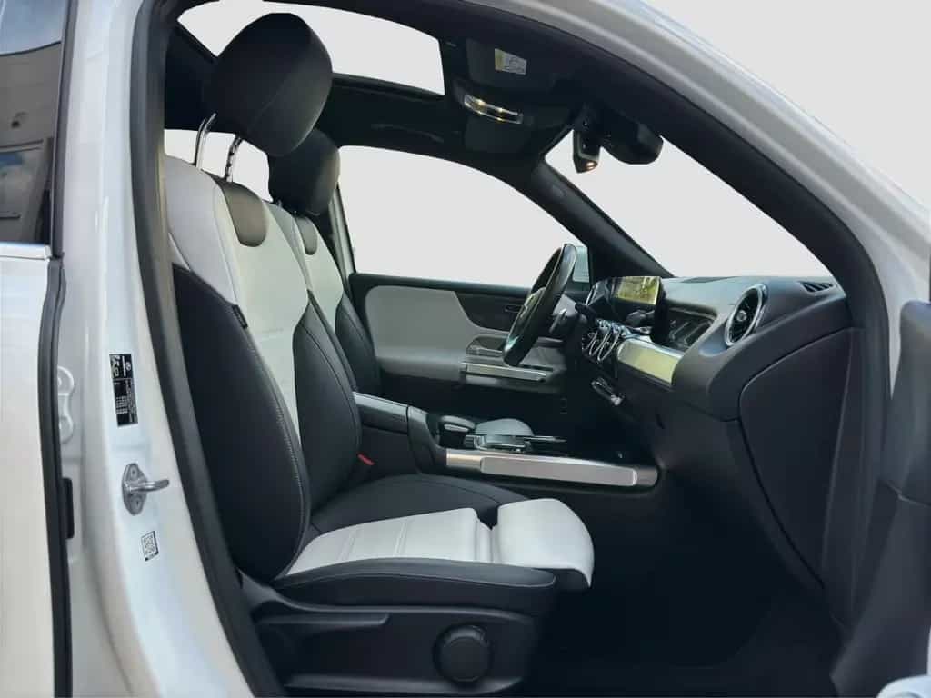 Mercedes-Benz GLB 250 AMG LED CARPLAY PANO KAMERA 7-SITZER SHZ 04/2021-photo-9