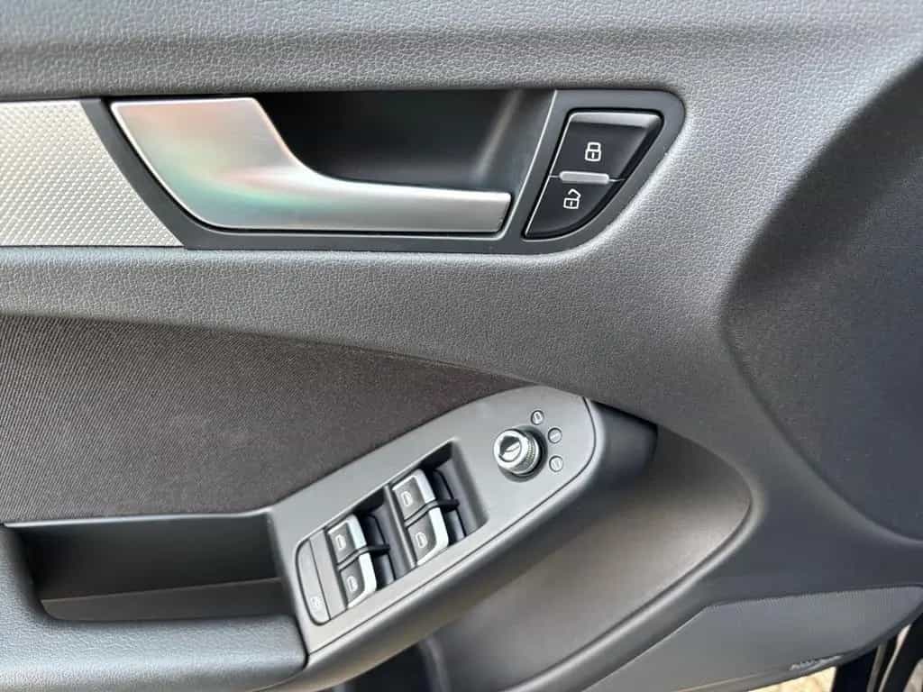 Audi A4 Avant Ambition/Navi/FSE/SHZ/BiXenon/4Season 04/2014-photo-18