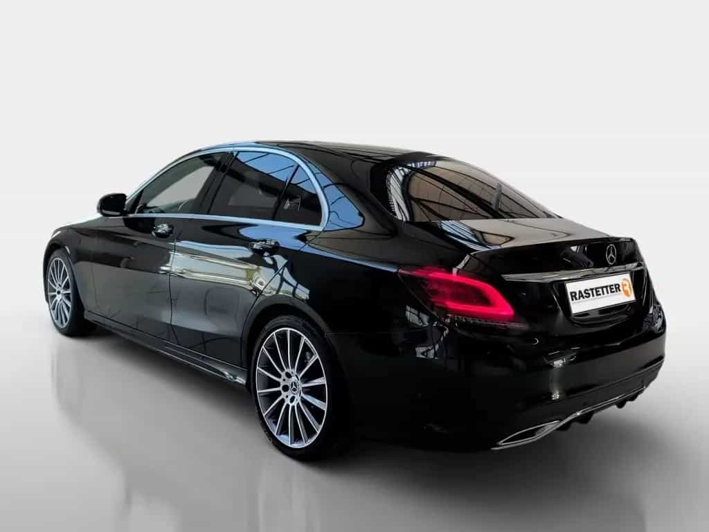 Mercedes-Benz C 220 d AMG Line Leder+AHK+Standhzg+19Z+Luft+Com 10/2020-photo-3
